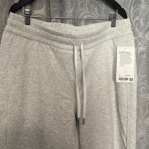Lululemon Scuba High Rise Jogger NWT Size 14 Grey